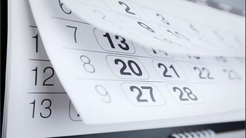 El Ejecutivo determinó que los feriados trasladables que coincidan con sábado o domingo podrán ser reubicados en el calendario. No existía una regla al respecto.