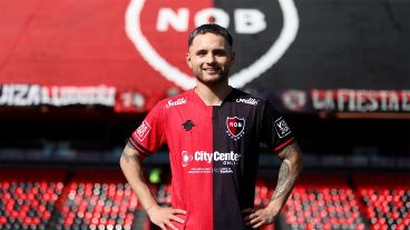 Su último partido fue el 13 de abril ante Santos Laguna por el Clausura mexicano.