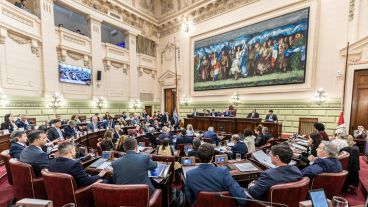 Otra larguísima sesión de la Convención Constituyente.