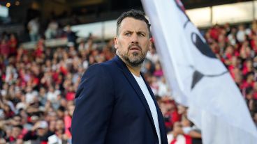 "Solo el trabajo va a sacar adelante este mal momento. Y no hay excusa para lo que se viene", posteó.