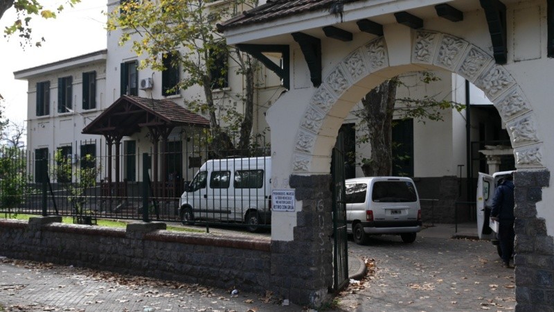 El Agudo Ávila está ubicado en calle Suipacha 667, en Rosario.