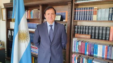 El juez que prohibió la difusión de los audios de Karina Milei tiene denuncias en contra por acoso sexual y laboral.