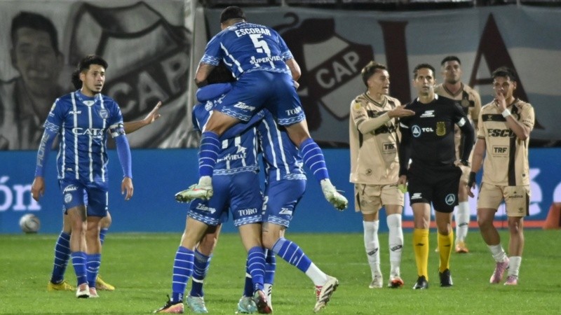 El equipo mendocino logró un triunfo clave en Vicente López.