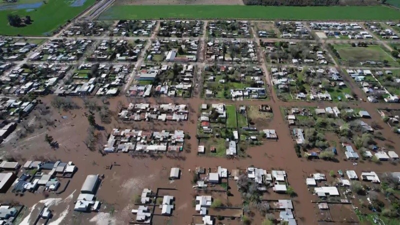 El agua afectó a un 85% del casco urbano.