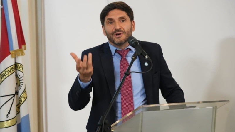 El gobernador visitó este martes la sede de la Unión Industrial de Santa Fe.