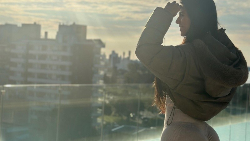 Luego de combinar su faceta docente con la de influencer, decidió apostar de lleno a una plataforma popularmente conocida por la venta de contenido para adultos.