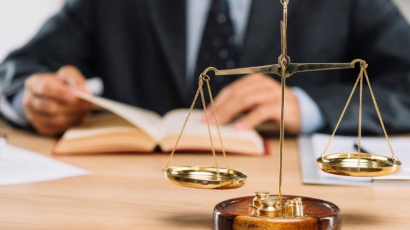 incluir esta condición en el sistema de salud en pos de garantizar la cobertura médica integral a la vez que establecer campañas de prevención y detección temprana.