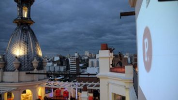 La terraza de Plataforma Lavardén.
