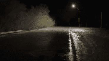 El agua en el puente junto a la localidad homónima al río comenzó a drenar y se espera que baje entre mañana y pasado.