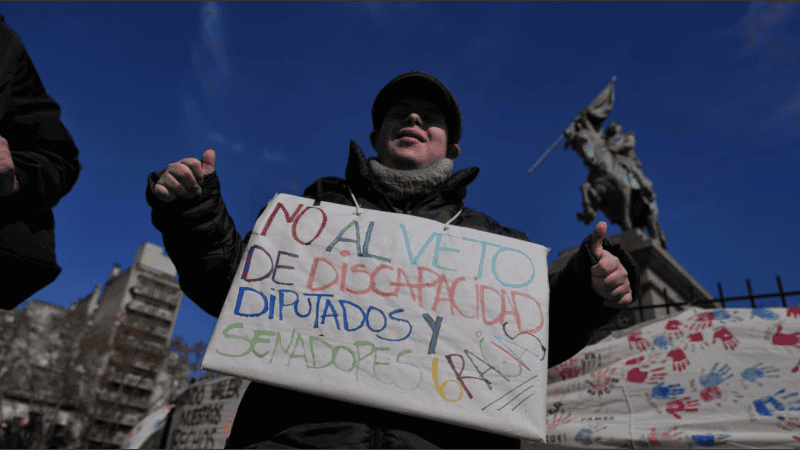  Concentración en la plaza San Martín.