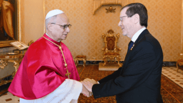 El presidente de Israel se reunió con el papa León XIV en el Vaticano.