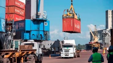 Asoman nuevos tiempos para el puerto rosarino.