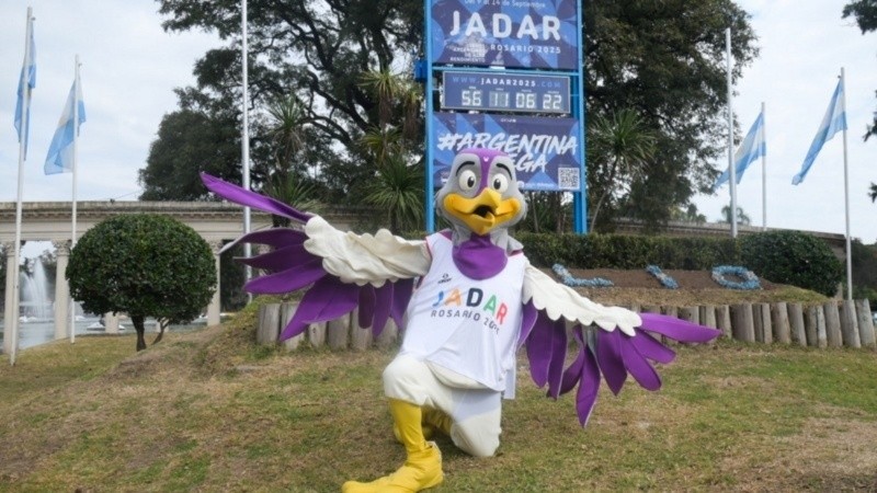 Comienza el montaje del Fan Fest de los Juegos JADAR con cortes en Oroño.