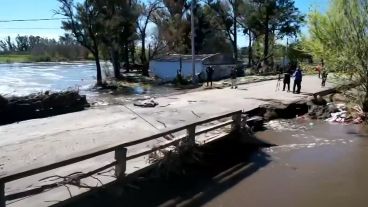 Anticipan que todavía no se pueden dimensionar los daños sobre el puente de la ex ruta 9.