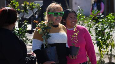 El acto de entrega de plantas y árboles de este viernes en Los Pumitas.