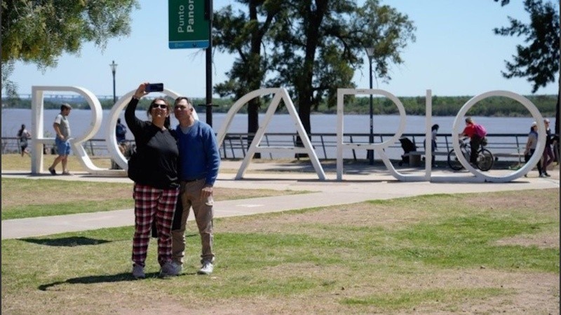 El sol será protagonista este sábado, pero igual se va a necesitar del abrigo.