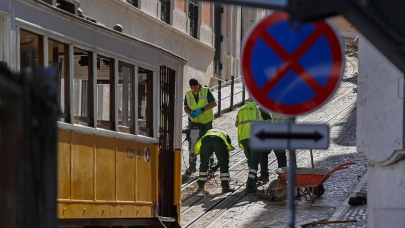 El cable subterráneo que unía los dos vagones del funicular cedió en su punto de fijación en la cabina que descarriló.