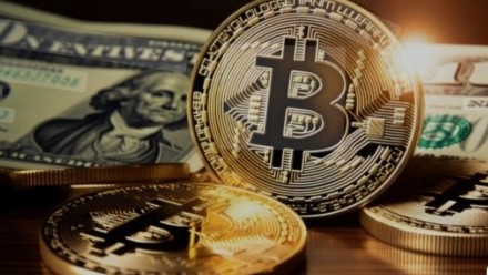 Avanzan regulaciones más estrictas a nivel global para el mundo cripto.