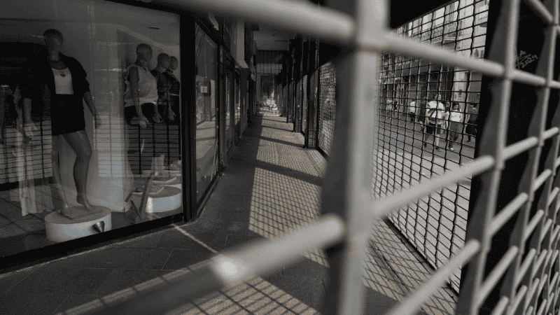 Ropa y calzado, de lo más golpeado por la caída de producción y consumo.