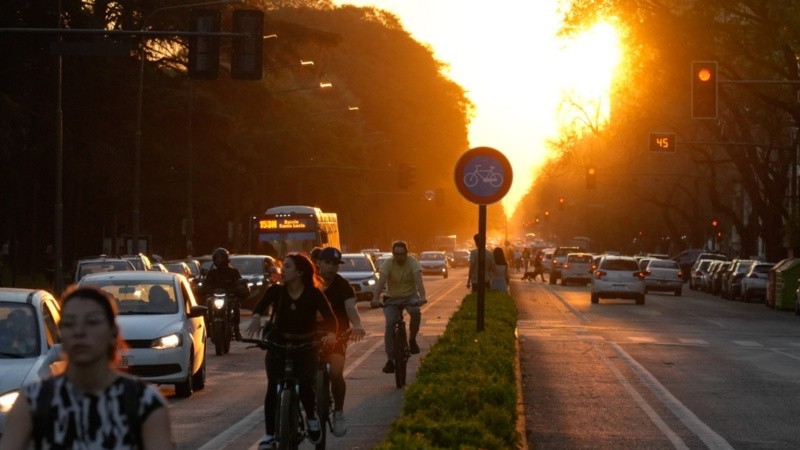 La primavera será un poco más calurosa en la región.