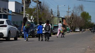 El establecimiento municipal está en Avellaneda 6915 y tiene un playón deportivo.
