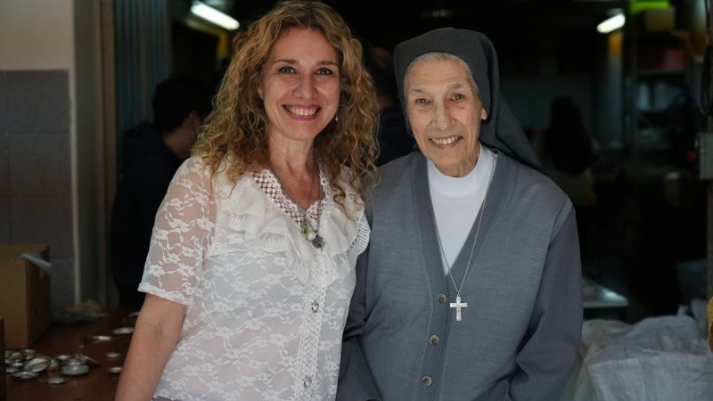 Sabrina Gatti, la directora del Taller, que pudo contactar y gestionar la visita con Ana Sívori.