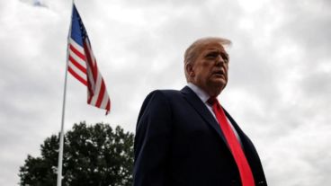 “Su voz seguirá viva”, afirmó Trump.