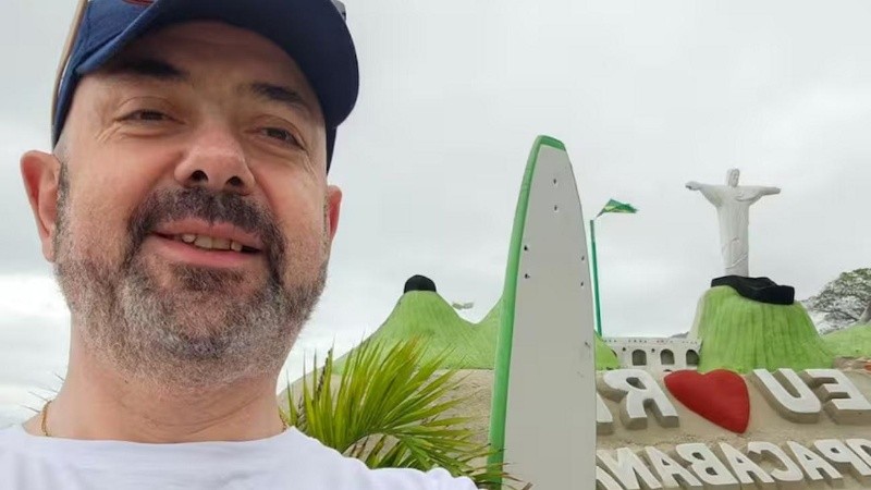 Pocas horas después de su desaparición se detectaron movimientos sospechosos en sus cuentas bancarias.