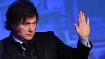 Javier Milei tensiona la relación con los gobernadores.