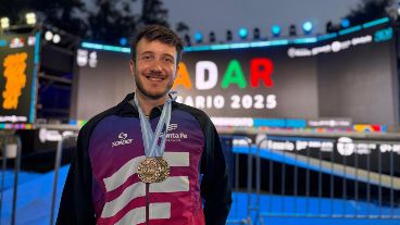 El periodista y jugador de tenis de mesa se llevó dos medallas.