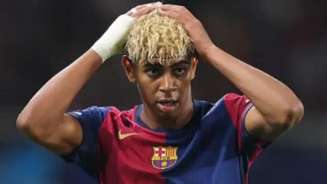 Lamine Yamal se lesionó y el DT del Barcelona apuntó contra su Selección.