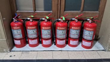 Uno por piso. El intruso estuvo a punto de salir de la propiedad.