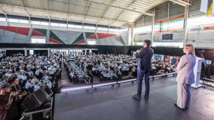 Más de 1.100 empresarios industriales estuvieron presentes en el Día de la Industria en el Club Las Parejas.