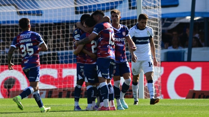 El equipo de Madelón se encumbra.