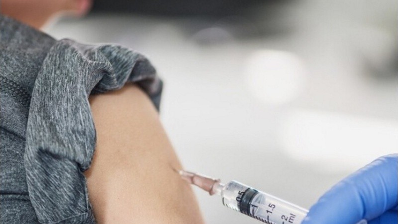 A partir de 2026, la segunda dosis de la vacuna contra el sarampión se aplicará a los 18 meses.