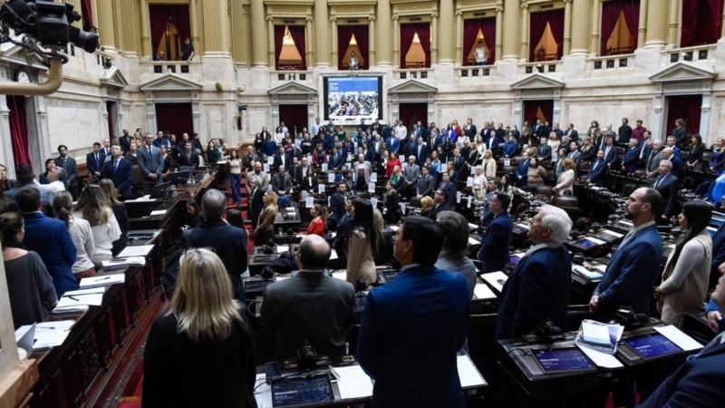  Los diputados vuelven a la actividad tras el receso invernal con tensión política.