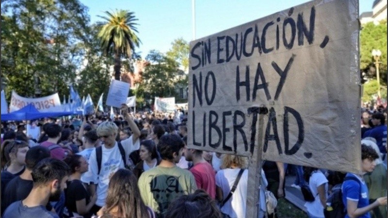 La concentración se llevará a cabo en la Plaza San Martín a las 16.