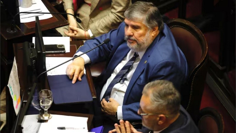 El jefe del bloque de Unión por la Patria, José Mayans.