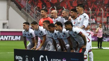 Espínola por arriba de todos los demás en un equipo que no dio demasiado.