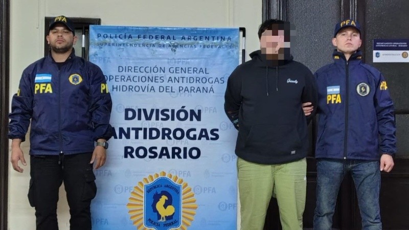 Gómez fue detenido este jueves en inmediaciones de España y Brown.