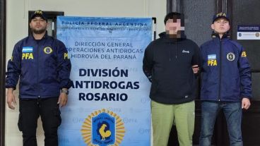 Gómez fue detenido este jueves en inmediaciones de España y Brown.