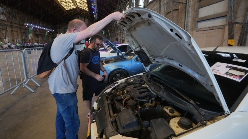 Los vehículos a subastar, en exposición.