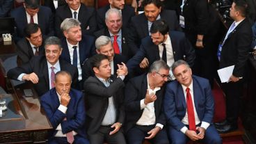 Los gobernadores presionan a Milei para repartir vía coparticipación los ATN.