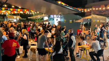 El Mercado celebró su reapertura con shows en vivo y degustaciones.