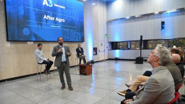 Ivan Dalonso, gerente comercial del A3, en la presentación que hicieron en el recinto de la Bolsa de Rosario