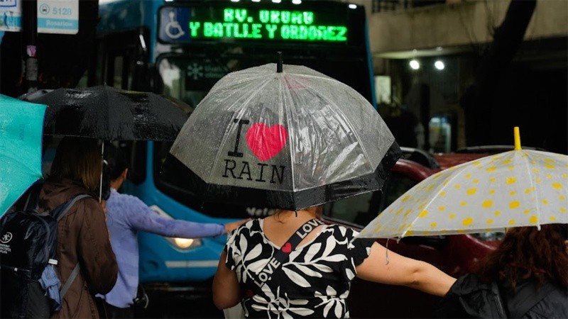 Se solicita a la ciudadanía estar atenta a las actualizaciones y seguir las recomendaciones para minimizar riesgos.