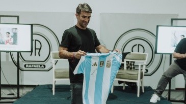 Leo Ponzio de las canchas de fútbol al campo.
