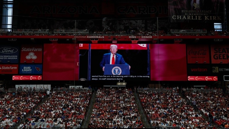 La intervención de Trump se acerco más a un mitín político que a un evento funerario.