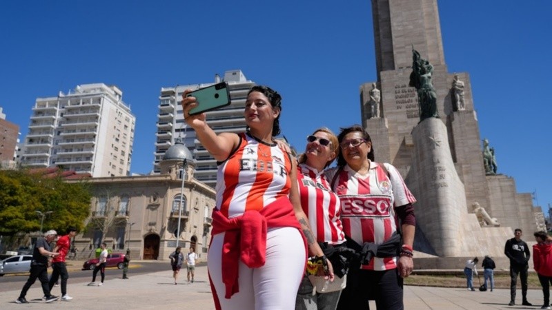 Turistas en Rosario durante un fin de semana largo.