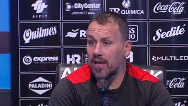 Fabbiani habló en conferencia de prensa y confirmó que sigue en el banco leproso.